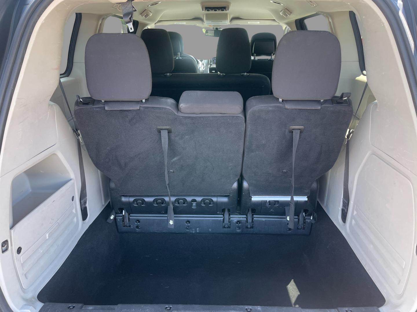 2019 Black /Black Dodge Grand Caravan SE (2C4RDGBG6KR) with an 3.6L V6 DOHC 24V engine, 6A transmission, located at 547 E. Main St., Orwell, OH, 44076, (440) 437-5893, 41.535435, -80.847855 - This 2019 Dodge Grand Caravan SE presents a practical and spacious option for families or travelers needing room for seven passengers. Powered by the robust 3.6L Pentastar V6 engine paired with a 6-speed automatic transmission, it delivers a smooth and reliable driving experience. This model boasts - Photo#32